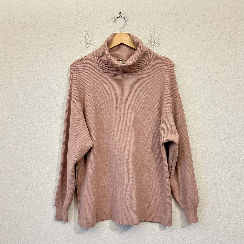 FREE PEOPLE Sweater Dusty Mauve Turtleneck Ribbed Knit Cozy Oversized